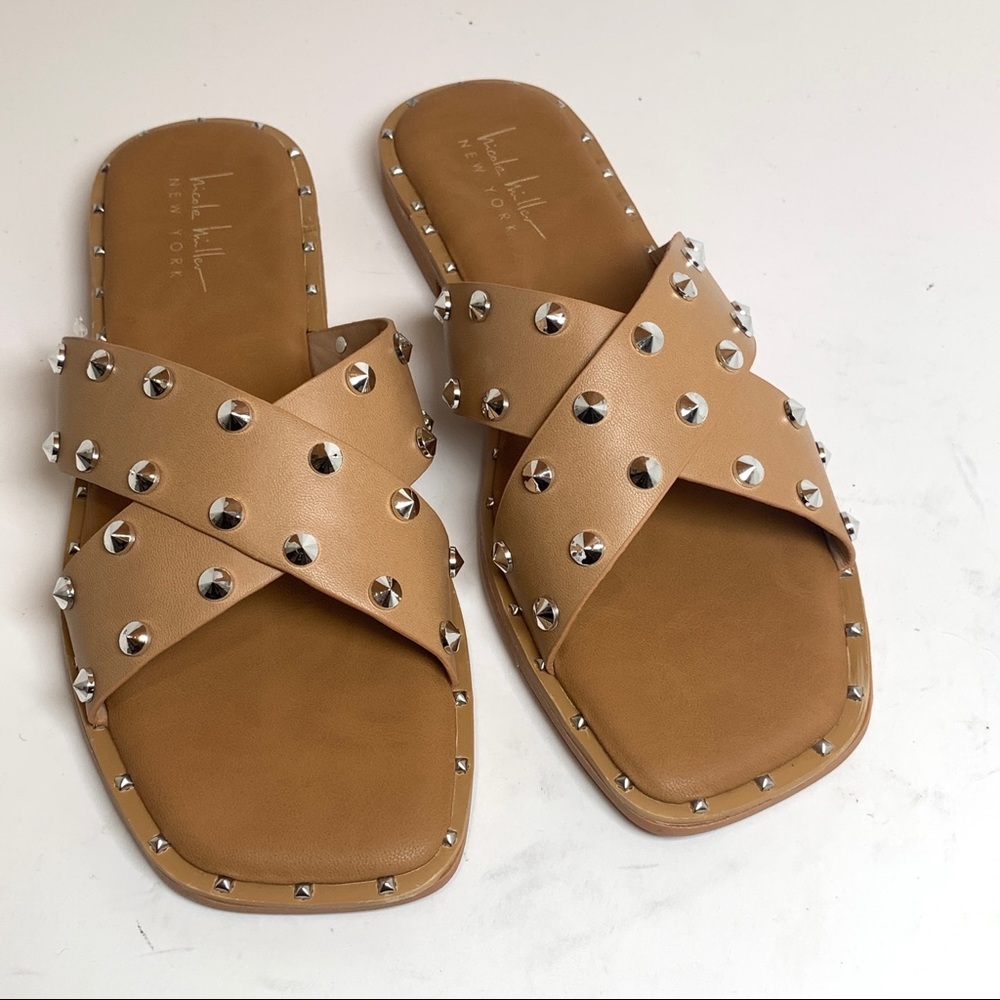 𝅺Nicole Miller Studded Slide Sandals Geraldine Tan 8.5 NWT